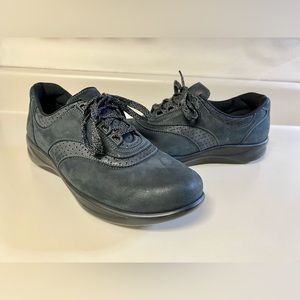 SAS WALK EASY NERO WOMEN'S SIZE 9 NARROW BLACK COMFORT WALKING SHOES PREOWNED